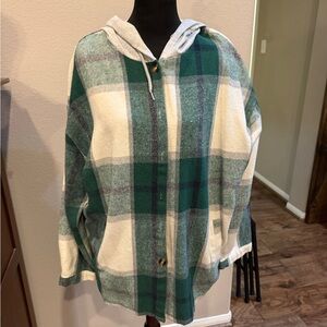 Women’s Green and White Plaid Flannel Hooded Shacket